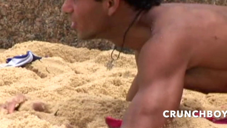 Gaybareback: Sex in the Beach
