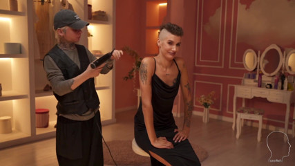 Euro Bald: Sonia