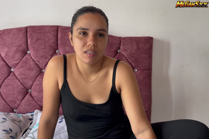 MeGanSxx: Moje švagrová Virgen del Culo mě žádá, abych to rozbil.