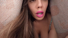 Annika Rain: Pod dekami s nevlastní mámou