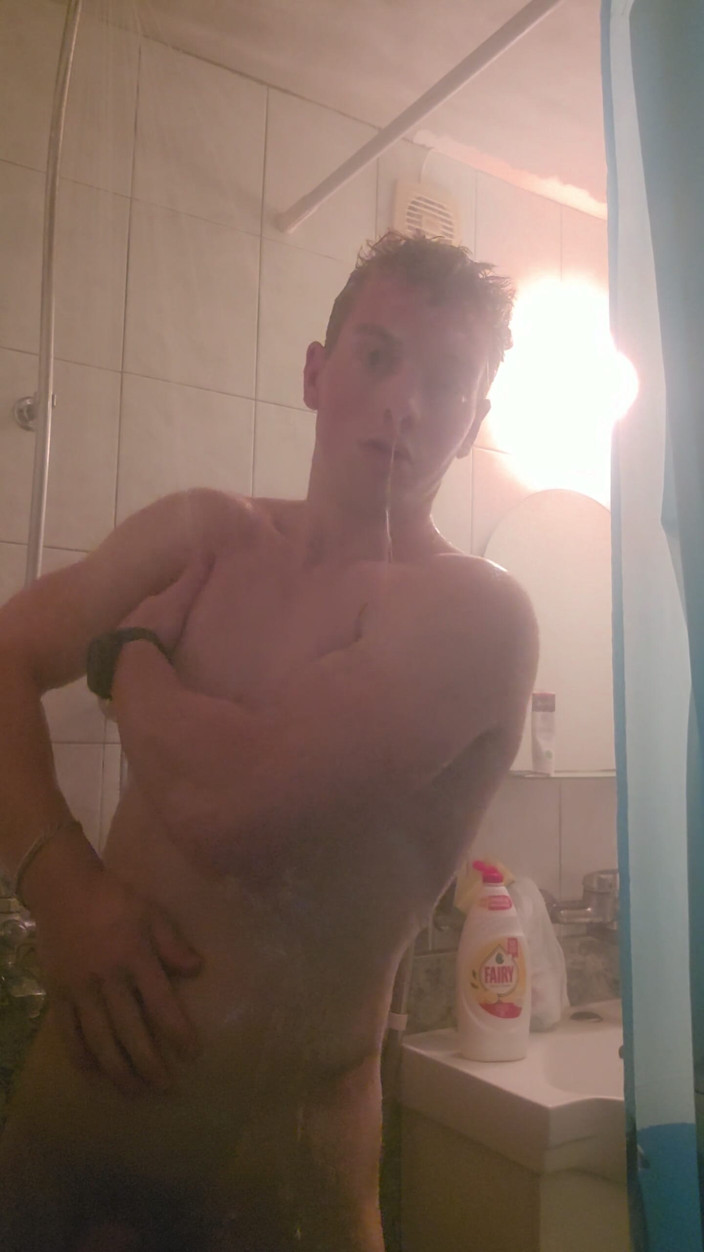 TedyxXx: Kąpajmy się razem.