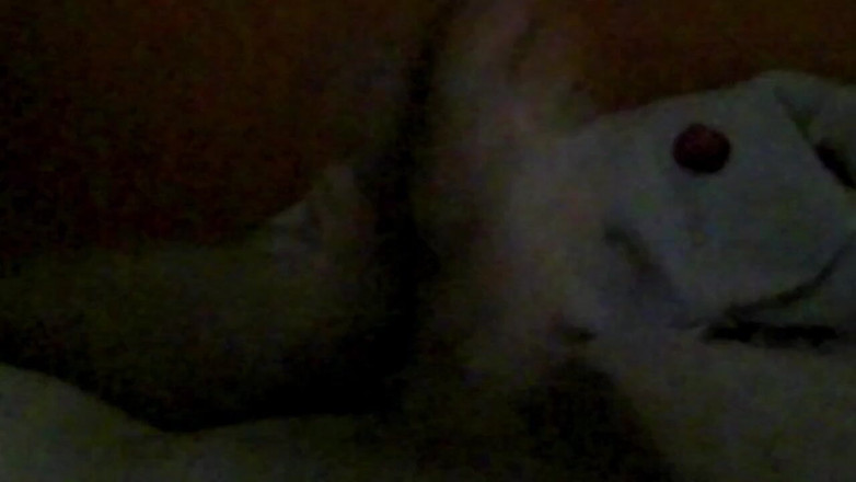 My playground videos: Morgenlatte masturbiert