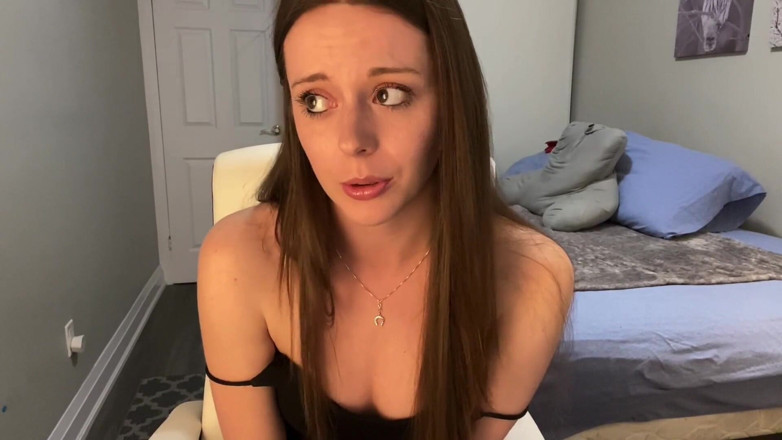 Nadia Foxx: Ammettendoti cosa succede a Pigiama (storia di orgasmo/umiliazione)