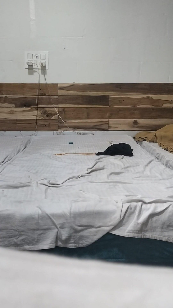 Funny couple porn studio: Тамильская жена и глубокий трах в позе сидя