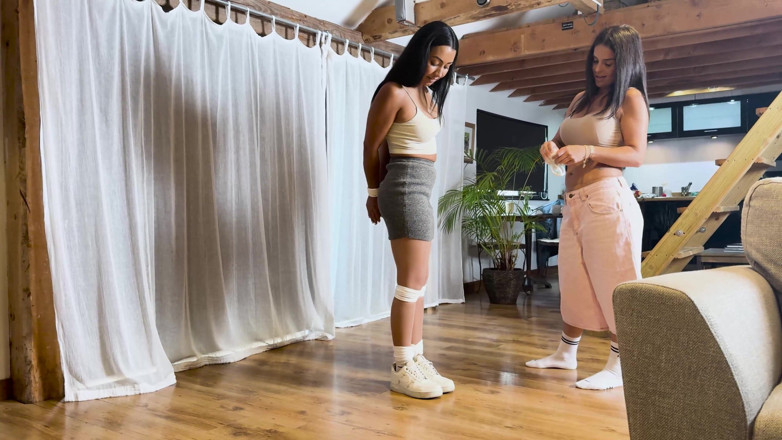 Latina Fetish: Courtneyho pomsta od otroka po captora Ft Latina (4k)