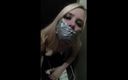 Selfgags classic: Kinky avondje uit: zelf de mond gesnoerd in clubtoilets!