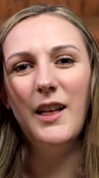 Voi face sex anal dacă pot să te în cur mai întâi - Clara Dee, vedere la persoana 1 - sex virtual cu în cur cu vibratorul legat