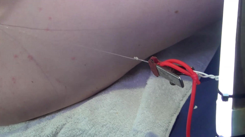 deep keely: 딜도와 유리로 아주 가까이 벌어진 보지 섹스에서 8