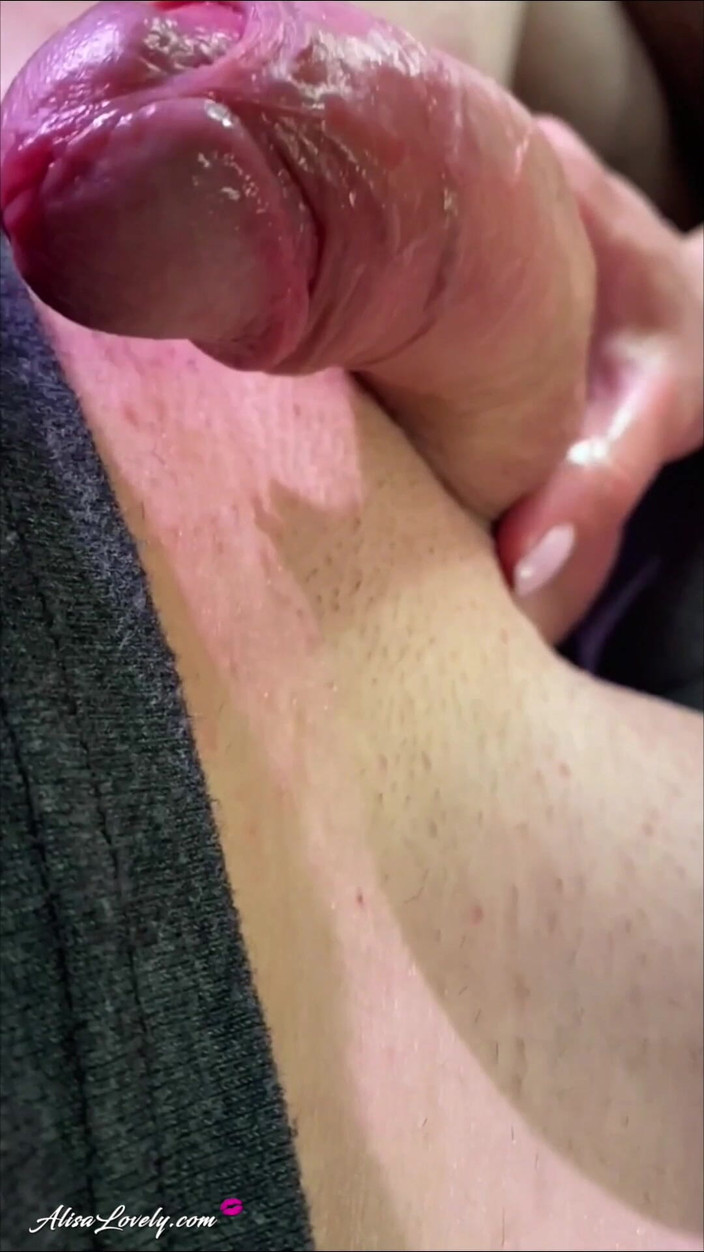 Alisa Lovely: Yarak emme, salya akıtma, elle muamele, taşak yalama ve arabada...