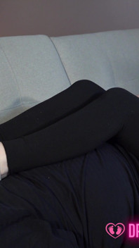 La sfida ai piedi puzzolenti di charlie con lieto fine - (dreamgirls in calze)