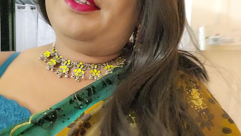 Indiansissychubby: Moi En Gree, Partie 1, J’adore Le Sari Vert, Réservez Votre Émission...