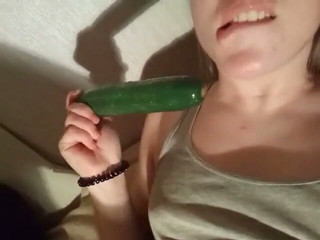 Katherine Squirt: Ngentot makanan katherinesquirt22