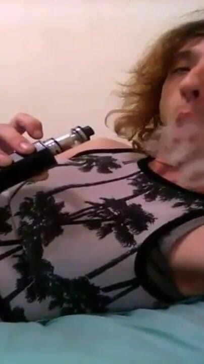 Vaping & Transgirl Rp Greeting/saying G'bye Walking on Stairs (sfw) (Lil Taste)
