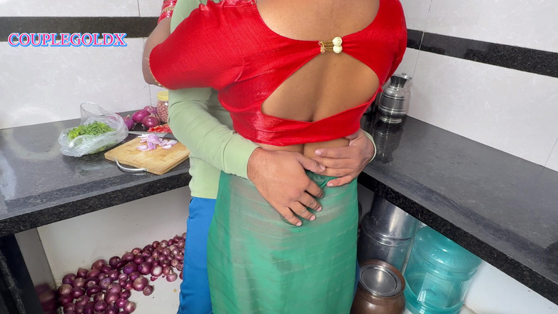 Sexy Komal: En el segundo día de la noche de bodas de...