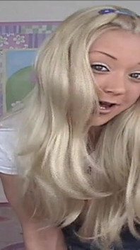 You Wanna Help Me Masturbate My Teen Pussy Live?