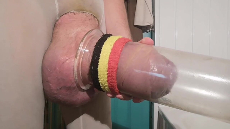 Monster_Meat_: Pumping silicone cock