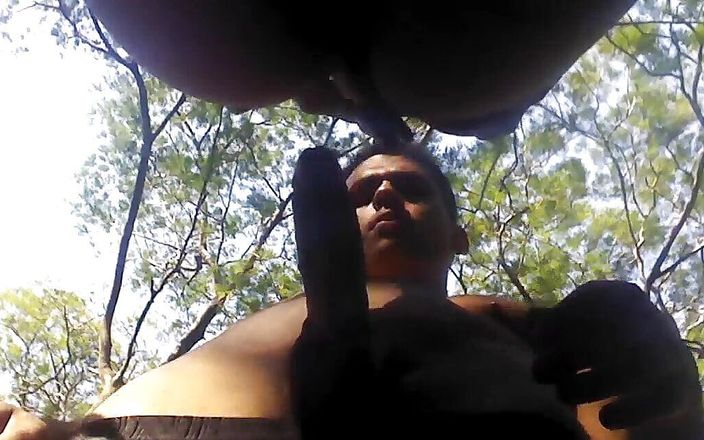 Trestetillassi: Des pipes pour lui rappeler qu’elle est douée dans ce...