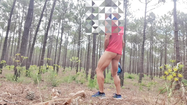 Hotsportfitboy: I Love Being Naked in Forests and Touching My Cock -...