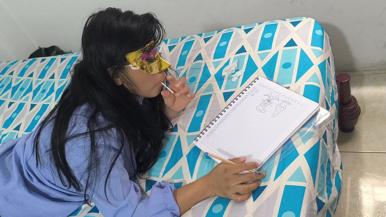 NEGRITA SEXY: Sinh viên làm bài tập về nhà tại nhà của...