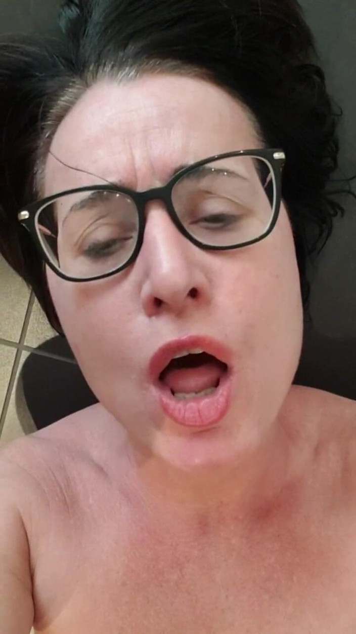 JulieEroticDress: Діллатор вібратор у Джулі