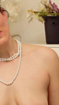 Mature Stepmom Opens up Her Hairy Pussy