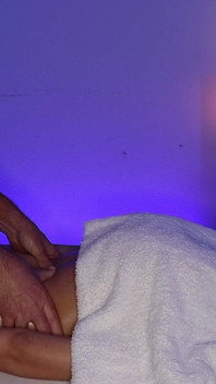 Sofie Reyez’ Massage Session Goes Sideways
