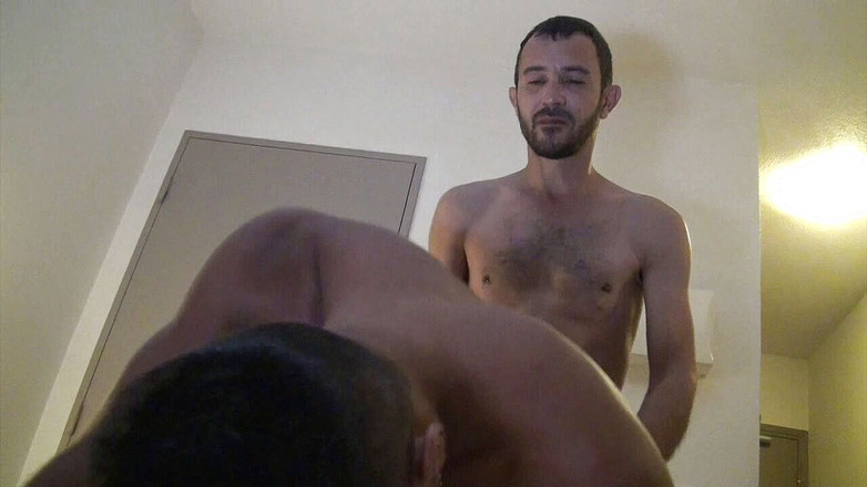 YOUNG FUCKED BY OLDER: 아빠에게 따먹히는 섹시한 라틴계 트윈크