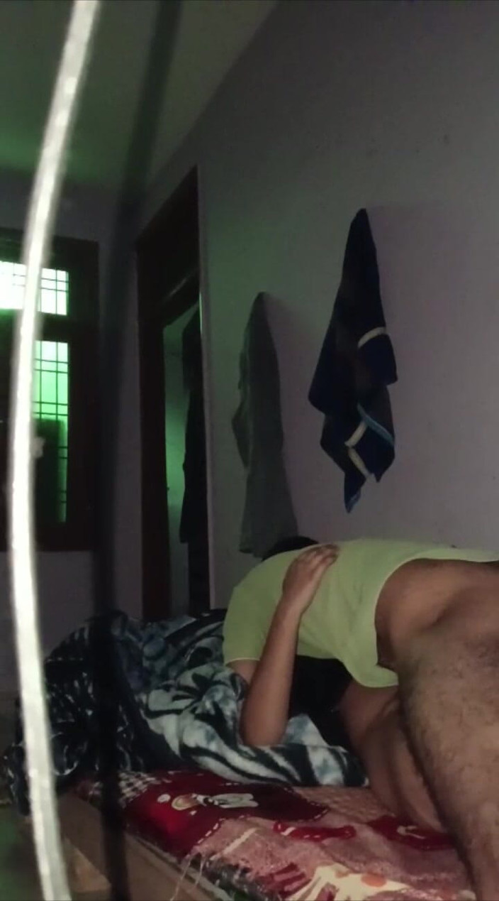 Rishi: Non voglio l'affitto, solo queta la sete della mia figa,...