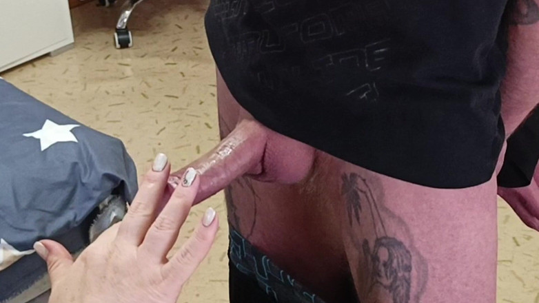 Zona901: Šukám svoji sousedku do její pusy do spermatu