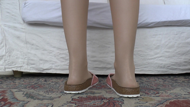 Lady Victoria Valente: 슬리퍼 발에 흥분이 생겼나요? 그럼 슬리퍼를 신은 팬티 스타킹 발에! 조이, POV