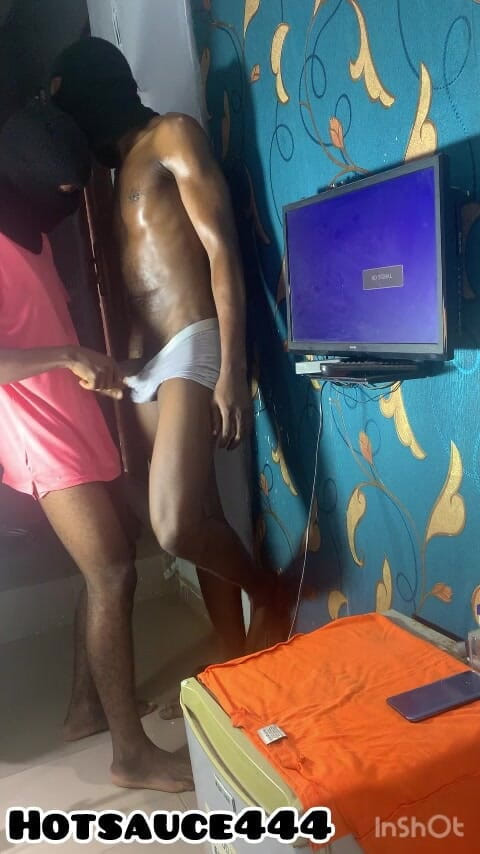 Hotsauce451: उसने My Hole को ठीक किया