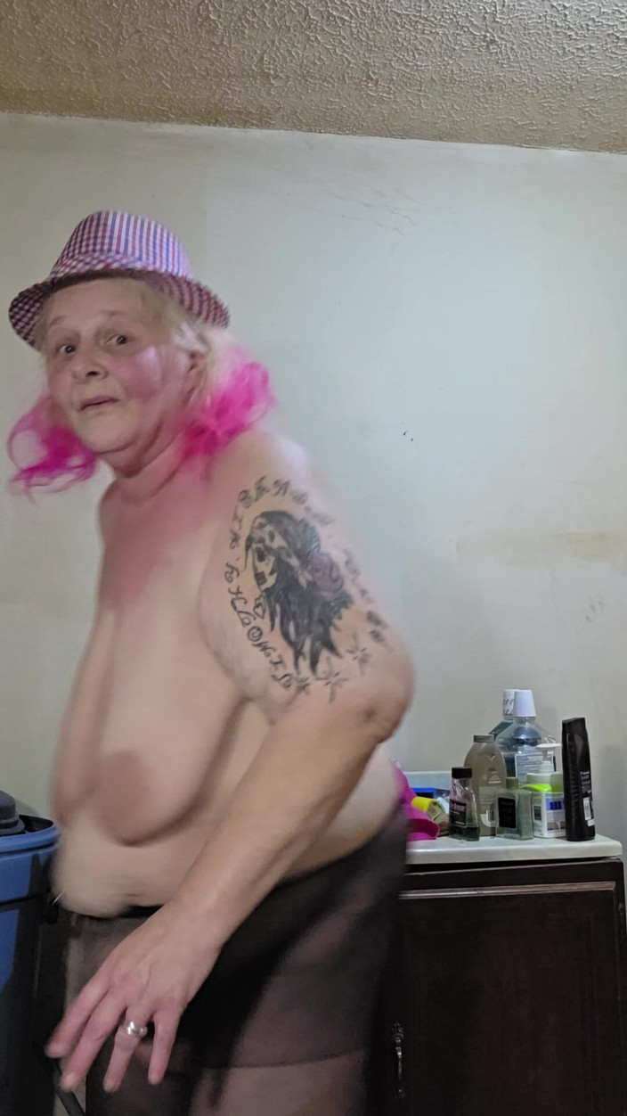 HerculesnVENUS: Momnys a Mess Quando o enteado se despiu