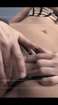 Stacey Saran ve Syren Sexton ile grup seks hafif saçlı iki sürtük amlarında birden fazla yarağı tutarken tadını çıkarıyor