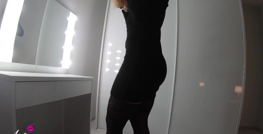 Alisa Lovely: Depraved Girlfriend in Stockings Came to Visit to Have Fun...