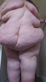 SSBBW Giant Walking Towards You