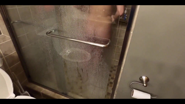 ScarlettRavenXO: Stepdaughter Caught Watching Stepfather and Sucks His Dick with a...