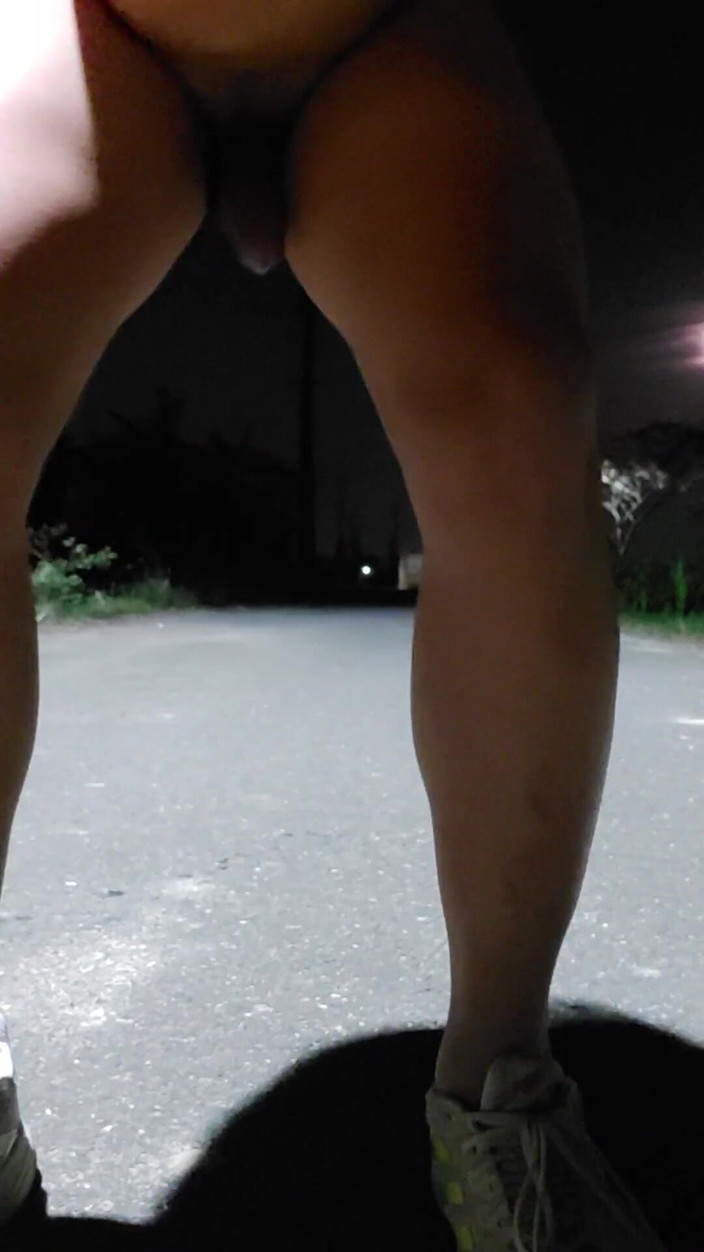 Chen Allen: Expunere perfectă în aer liber și ejaculare