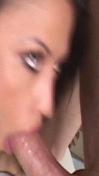 Morena gata dedada duro até explosivo orgasmo por BBC