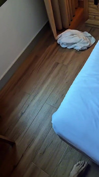 Ranní holka je ráda ošukaná do pusy před kávou - sexy brunetka latina dává hardcore rimjob a kouření v POV