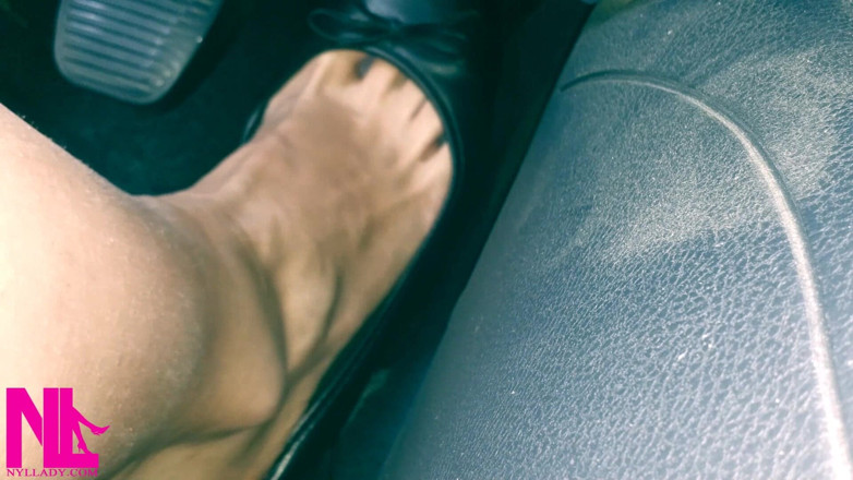 Nyllady: Revving and Driving in Black Leather Flats on Barefeet