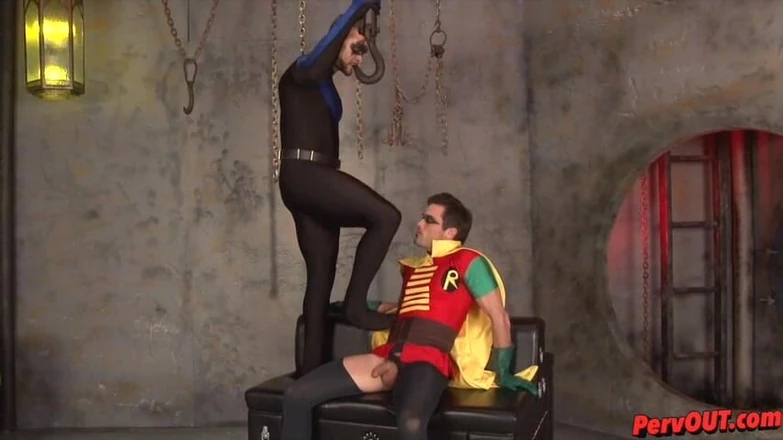 ManUpFilms: Nightwing Vs Robin