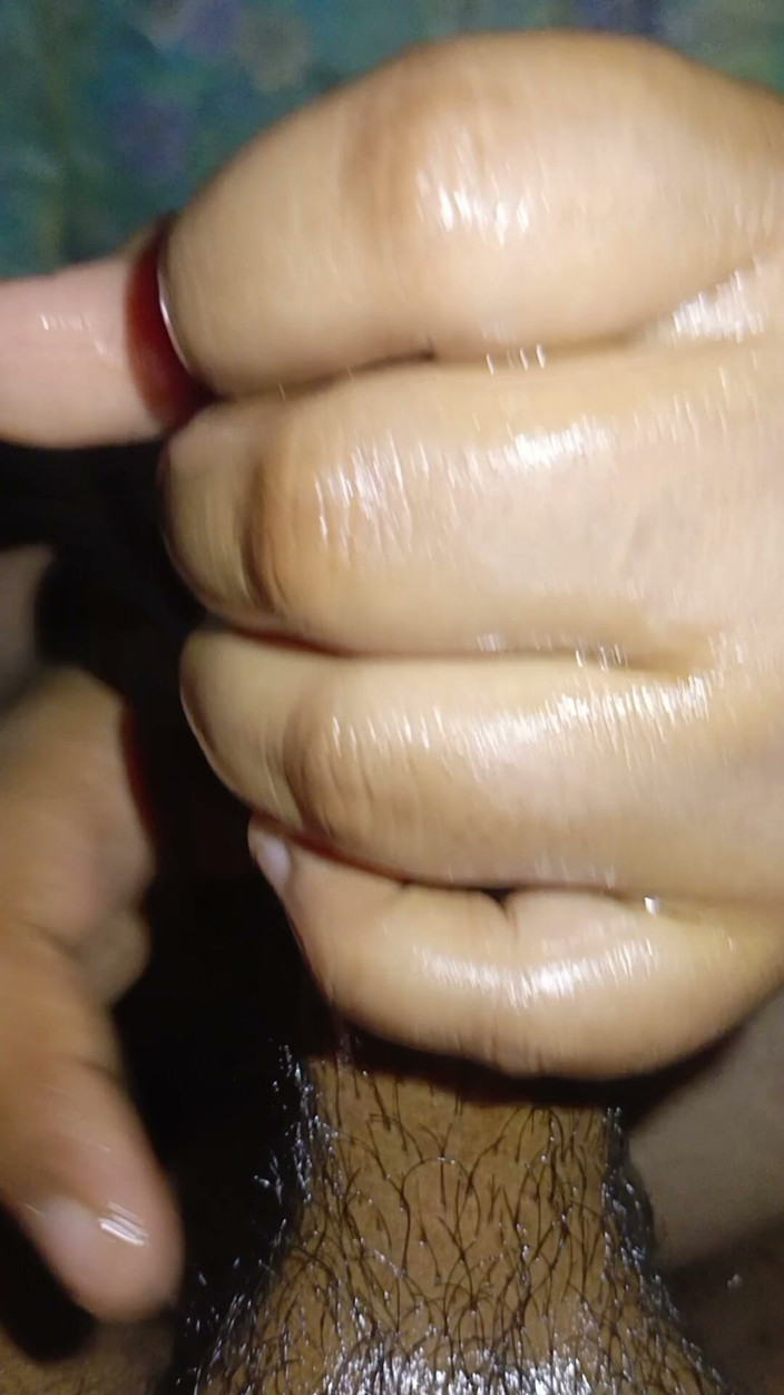 romanticcapol: Romantic handjob