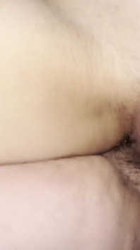 Close up - memeknya dicrot di dalam