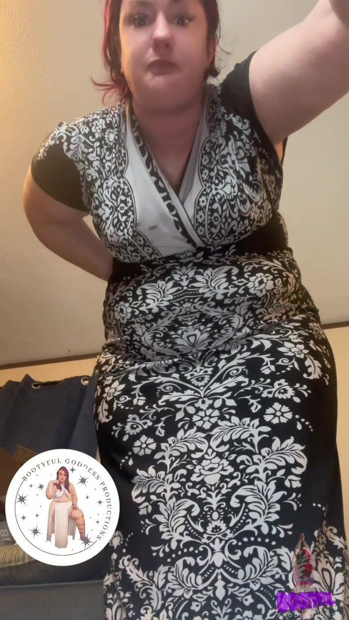 BellaBlast: मेरे बूट को चाटो, कुतिया लंड हिलाने के निर्देश