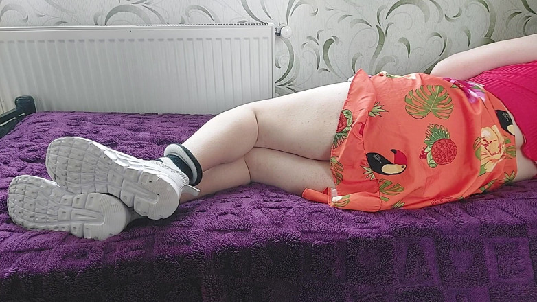 Kitty_Cross: How Femboys Bed Time in Feminine Outfit White Pretty Young...