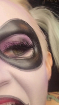 Harley Quinn nightwing'i baştan çıkarıyor