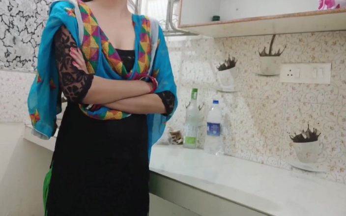Saara Bhabhi: 힌디어 섹스 스토리 롤플레이 - 전 남친이 내 파티에 와서 부엌에서 나를 따먹어