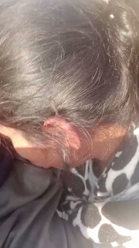 Ha Succhiato Il Cazzo Della Sua Dolce Ragazza Nel Bosco, Ha Svuotato Tutta L'acqua