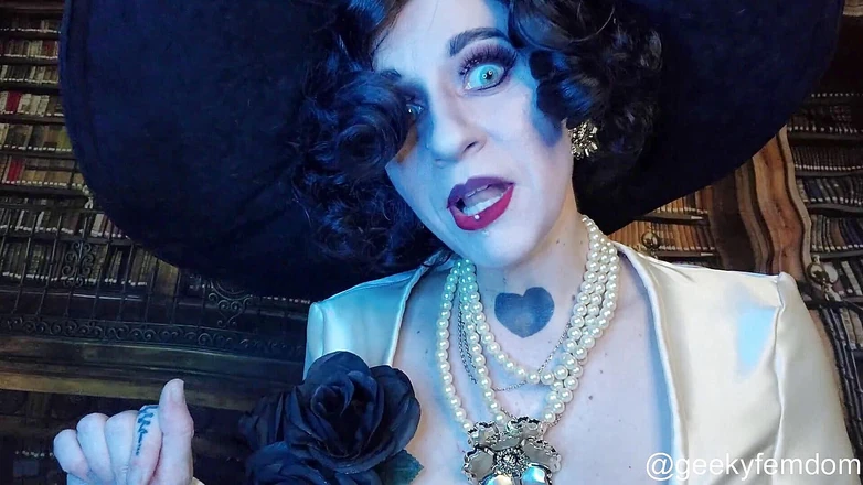 Geeky Femdom: Domácí zvíře lady Dimitrescu