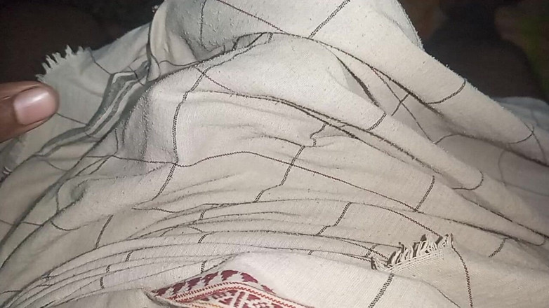 Fucking my wife: Meu pau grande sem camisinha fodendo buceta